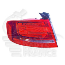 FEU ARRIÈRE-GAUCHE EXTÉRIEUR - 4 PORTES pour AUDI A4