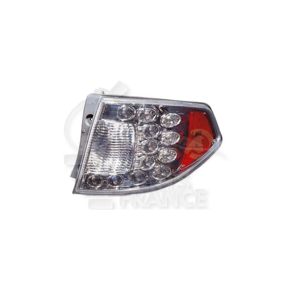 FEU ARRIÈRE-DROIT pour SUBARU IMPREZA