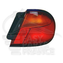FEU ARRIÈRE-DROIT 4 PORTES pour MAZDA 323