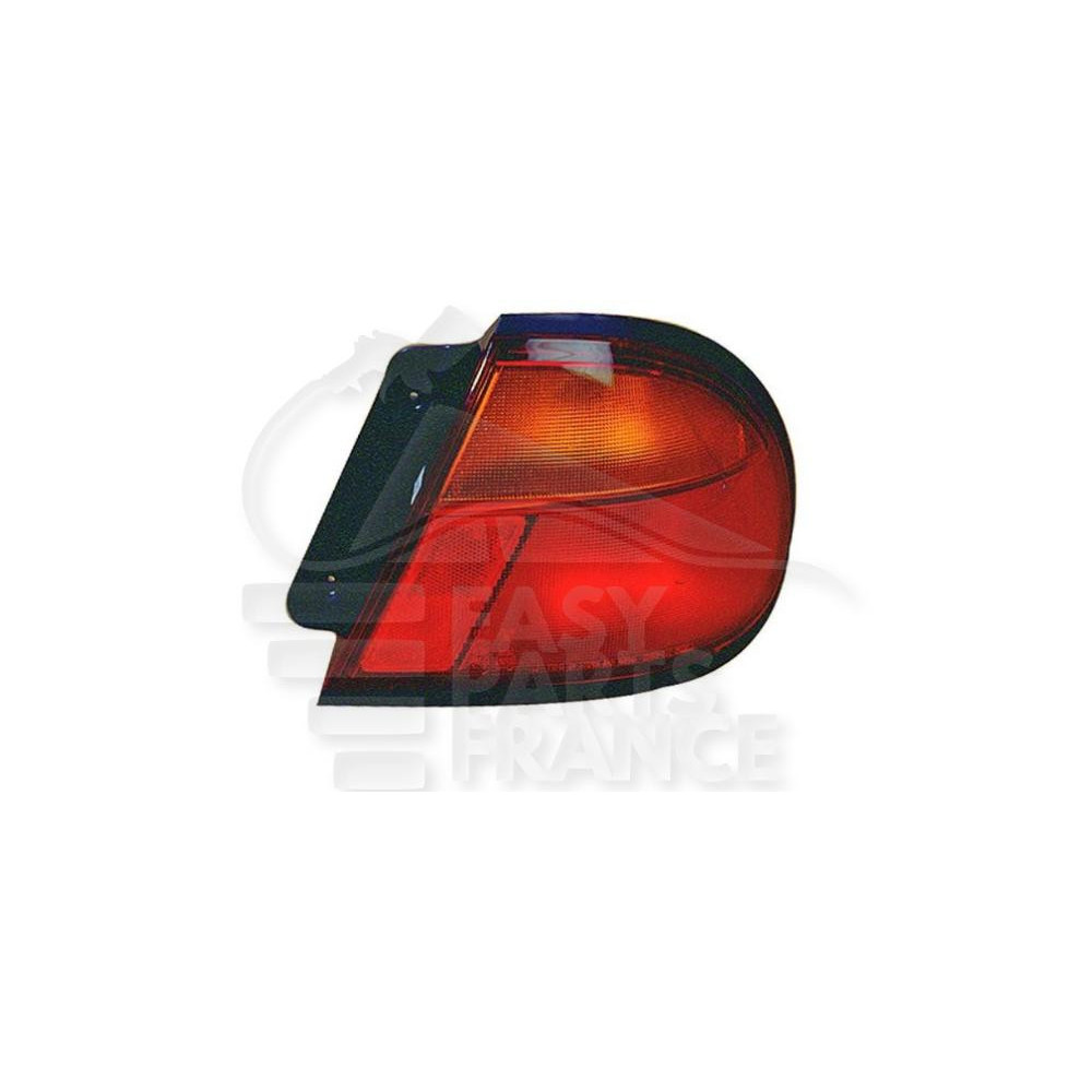 FEU ARRIÈRE-DROIT 4 PORTES pour MAZDA 323