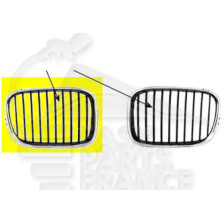 GRILLE DE CALANDRE NOIRE - CHROMEE AVD 