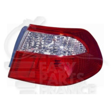 FEU ARRIÈRE-DROIT MODÈLE 4 PORTES pour MAZDA 626
