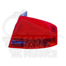 FEU ARRIÈRE-DROIT - 4 PORTES pour AUDI A4