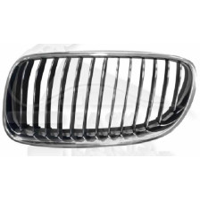 GRILLE DE CALANDRE AVG NOIRE - CHROMEE 