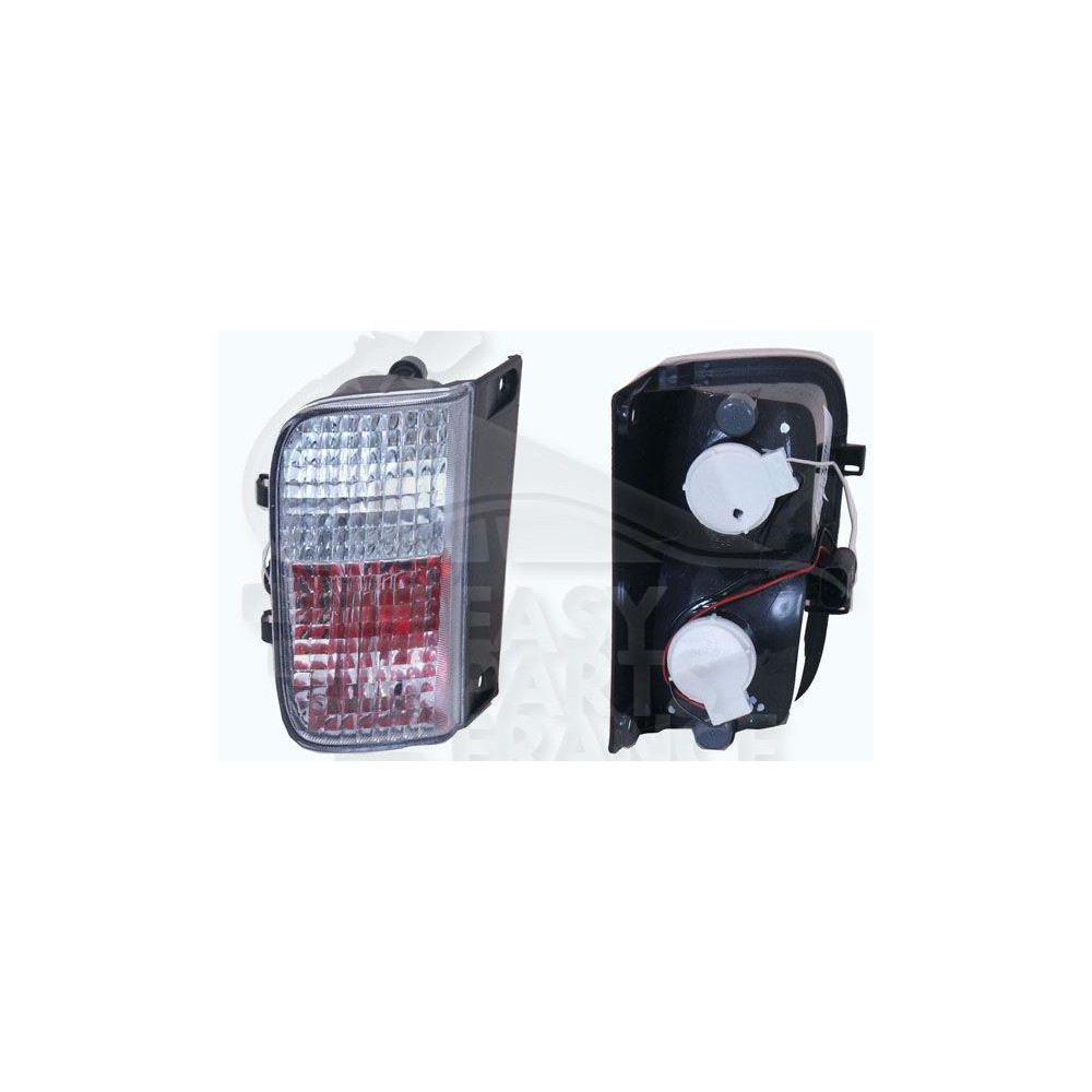 FEU DE RECUL → 05/09 pour RENAULT TRAFIC