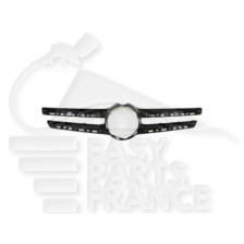 MOULURE DE GRILLE DE CALANDRE NOIRE A/EMPL CAMERA 