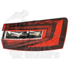 FEU ARRIÈRE-DROIT LED EXTÉRIEUR NOIR - SW pour SKODA SUPERB