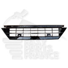 GRILLE CENTRALE DE PC AV NOIRE A/MOULURE CHROMEE 