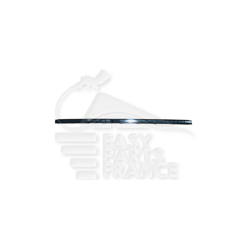 MOULURE CENTRALE DE PARE-CHOC ARRIÈRE CHROMEE pour VOLKSWAGEN ARTEON